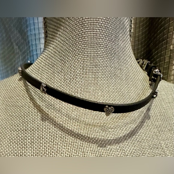 BCBG Max Azria Black Leather Choker Crystal Clovers Chain R $59 - Picture 2 of 8